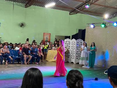 ParÃ³quia Imaculada ConceiÃ§Ã£o do Porto Barreiro realizou a escolha da Princesa do Leite e Cowboy Estiloso